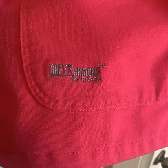 Grey’s anatomy scrub top - Picture 2 of 4